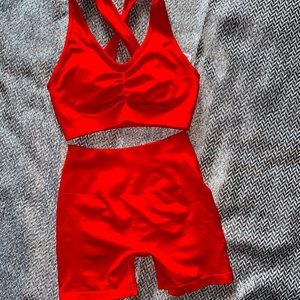 Alphalete Amplify Wk out set